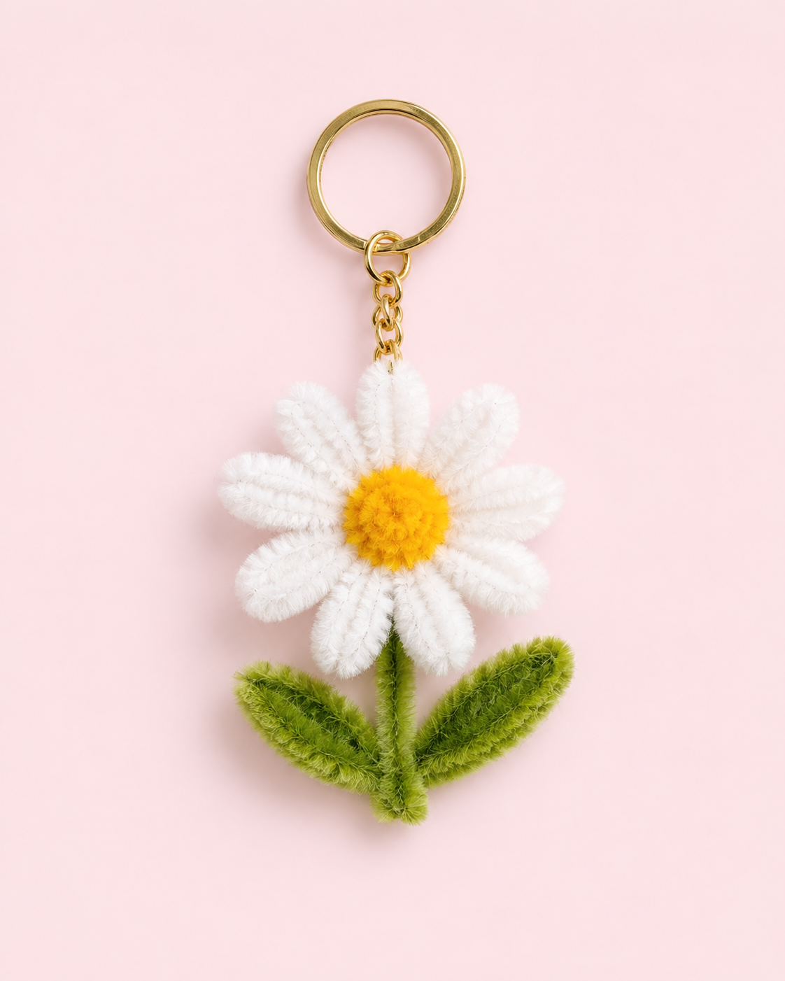 White Daisy Keychain